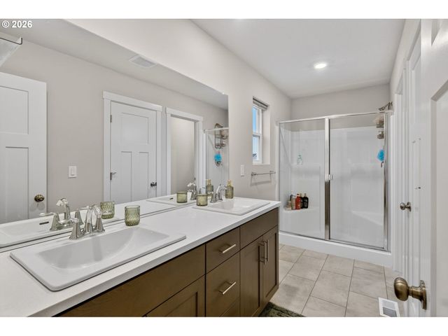 6490 Se 21ST St, Gresham, OR 97080