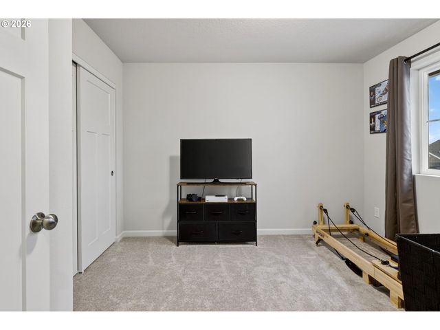 6490 Se 21ST St, Gresham, OR 97080