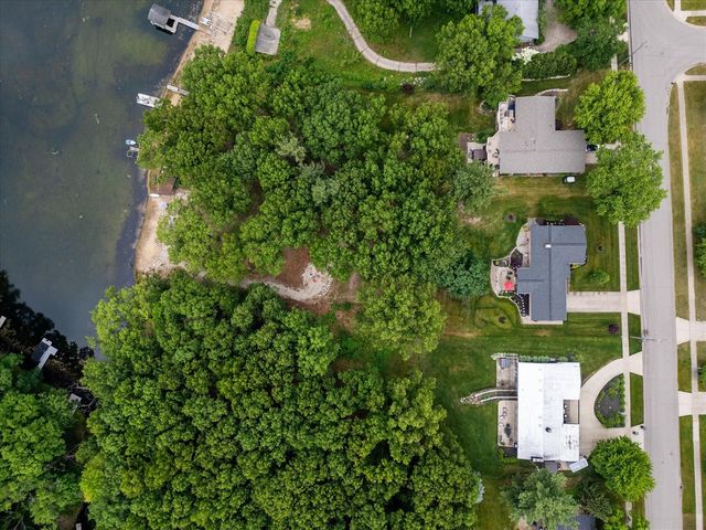 3801 Keeweenaw Drive, Grand Rapids, MI 49525