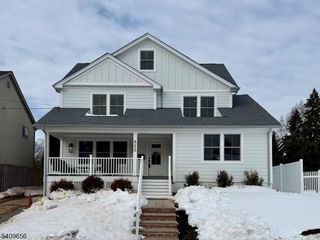 825 Grant Ave, Westfield Town, NJ 07090