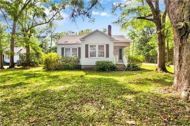 1110 Jackson Road, Mobile, AL 36605