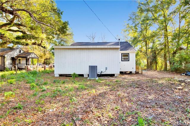 1110 Jackson Road, Mobile, AL 36605