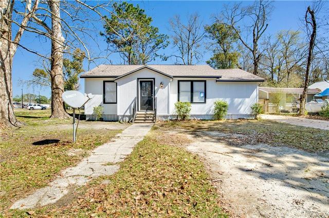 1110 Jackson Road, Mobile, AL 36605