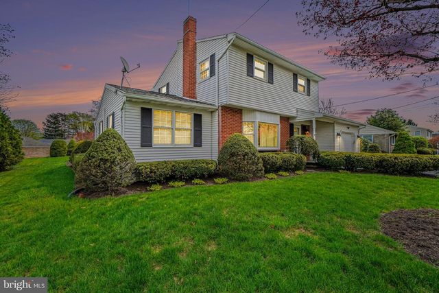 11 RANDI RD, Enola, PA 17025