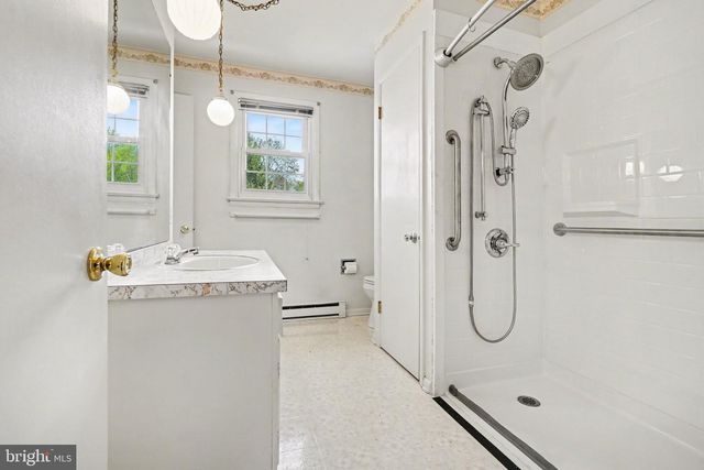 11 RANDI RD, Enola, PA 17025