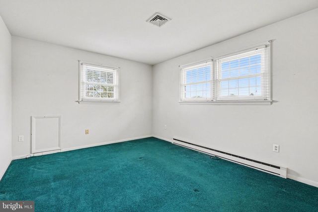 11 RANDI RD, Enola, PA 17025