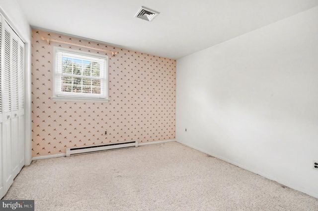 11 RANDI RD, Enola, PA 17025