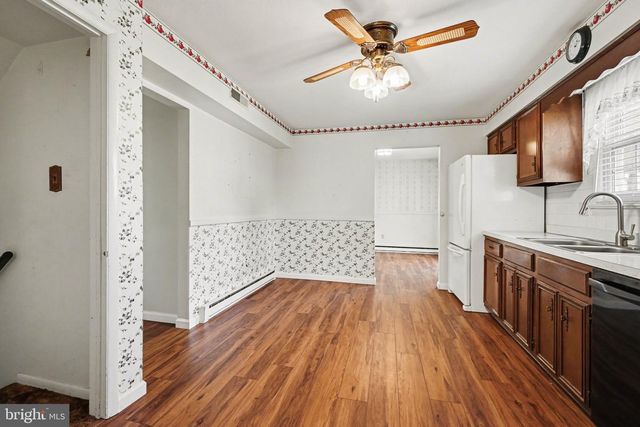 11 RANDI RD, Enola, PA 17025
