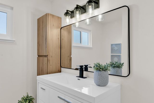 1021 Morello Ave, Martinez, CA 94553