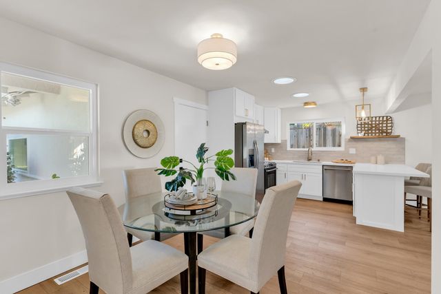 1021 Morello Ave, Martinez, CA 94553