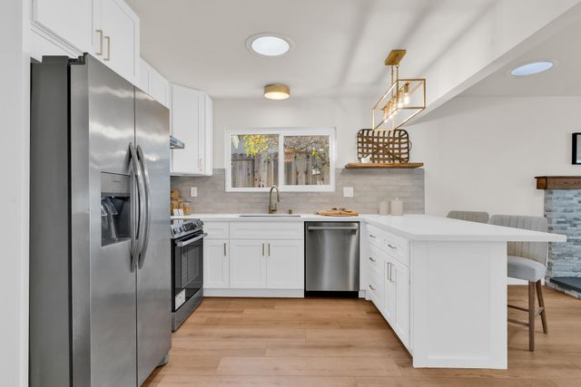 1021 Morello Ave, Martinez, CA 94553