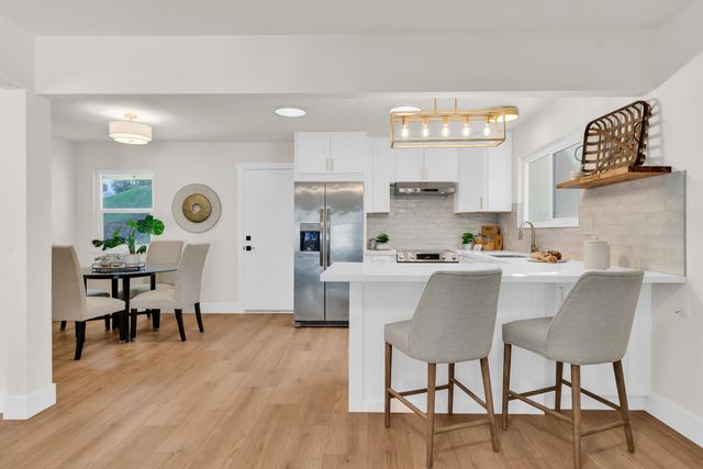 1021 Morello Ave, Martinez, CA 94553