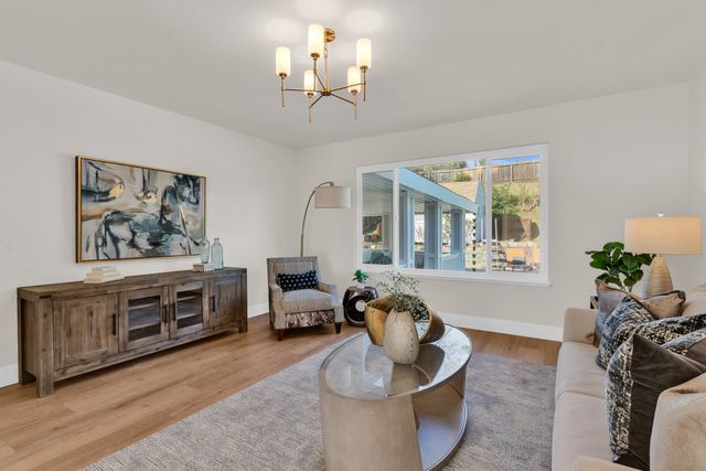 1021 Morello Ave, Martinez, CA 94553