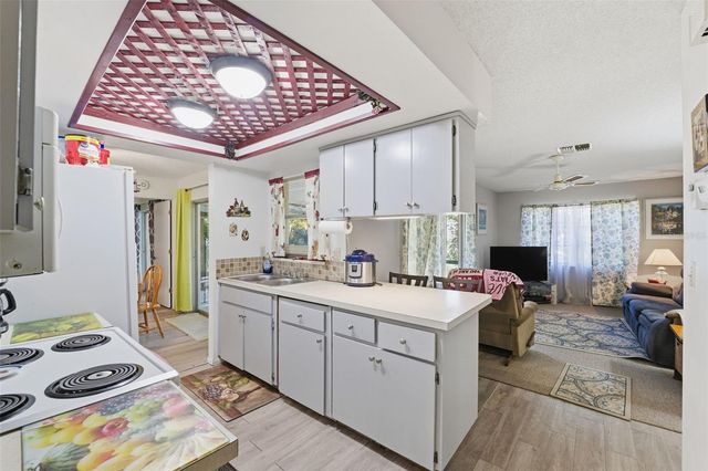 8035 GLENEAGLE DRIVE, Port Richey, FL 34668