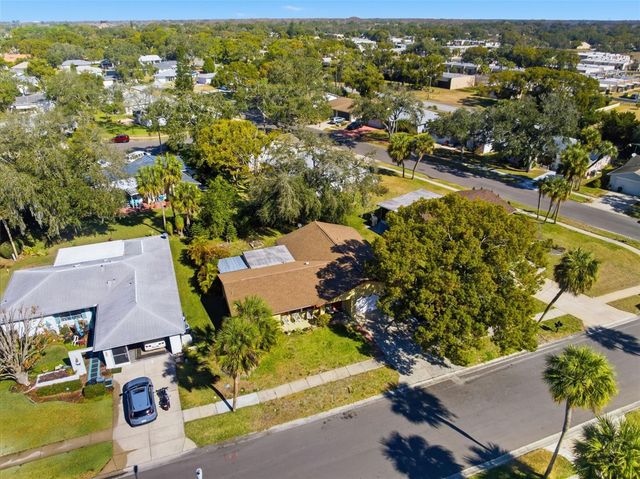 8035 GLENEAGLE DRIVE, Port Richey, FL 34668