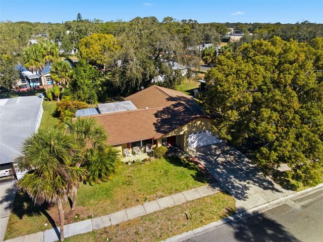 8035 GLENEAGLE DRIVE, Port Richey, FL 34668