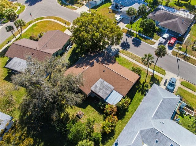 8035 GLENEAGLE DRIVE, Port Richey, FL 34668