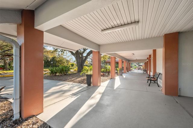 8035 GLENEAGLE DRIVE, Port Richey, FL 34668