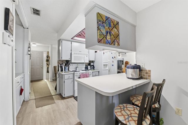 8035 GLENEAGLE DRIVE, Port Richey, FL 34668