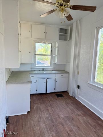 220 Oaklawn Avenue, Woodsfield, OH 43793