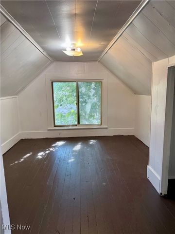 220 Oaklawn Avenue, Woodsfield, OH 43793