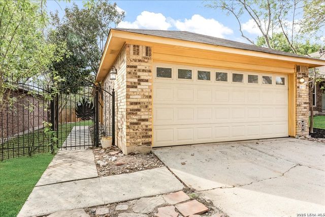 5874 Spring Cabin, San Antonio, TX 78247