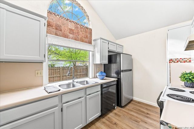 5874 Spring Cabin, San Antonio, TX 78247