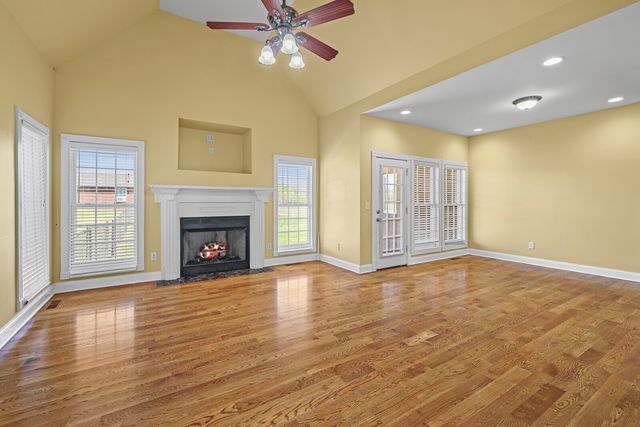 1815 Hartsville Pike, Gallatin, TN 37066