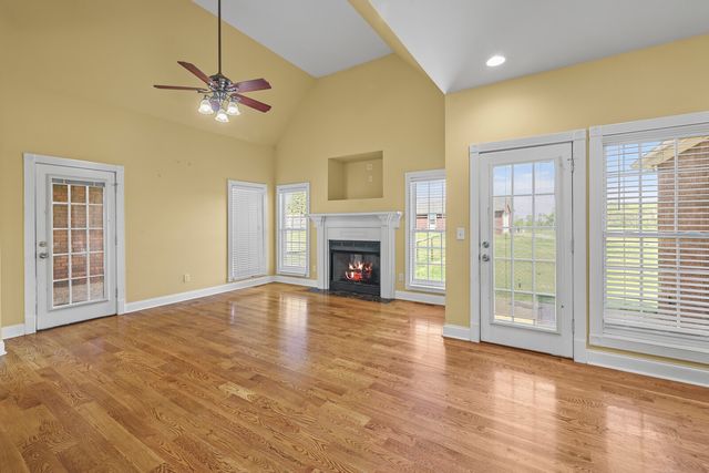 1815 Hartsville Pike, Gallatin, TN 37066