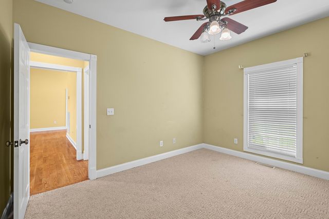 1815 Hartsville Pike, Gallatin, TN 37066