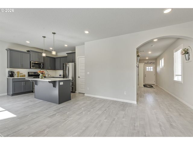 1825 Everett St, Forest Grove, OR 97116