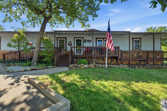 1069 Kennon Point, Palo Pinto, TX 76484