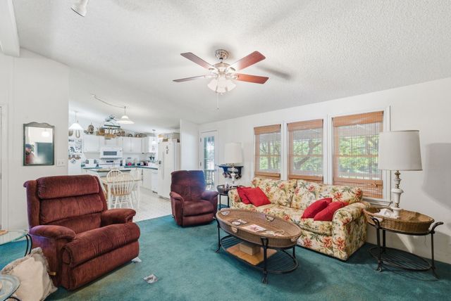1069 Kennon Point, Palo Pinto, TX 76484