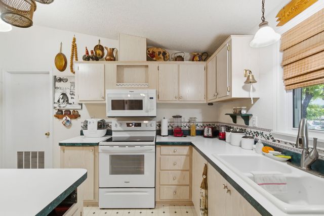1069 Kennon Point, Palo Pinto, TX 76484