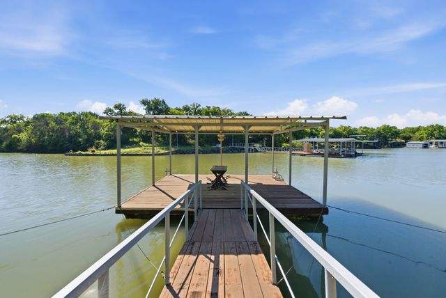 1069 Kennon Point, Palo Pinto, TX 76484