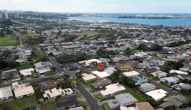 286 Hoomalu Street, Pearl City, HI 96782