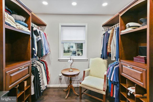 10 BOULDER BROOK DR, Wilmington, DE 19803