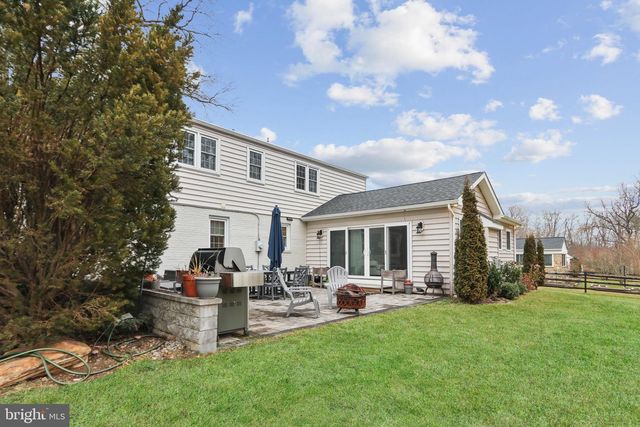 10 BOULDER BROOK DR, Wilmington, DE 19803