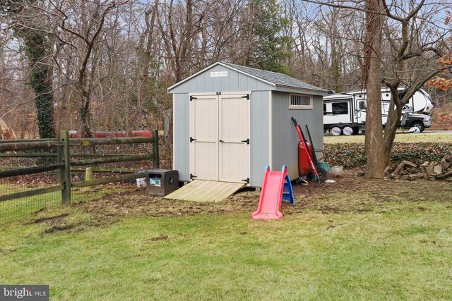 10 BOULDER BROOK DR, Wilmington, DE 19803