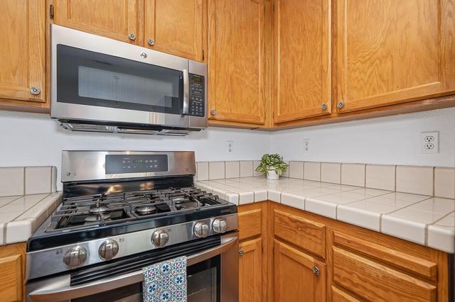 520 Harling Ct, Rio Linda, CA 95673