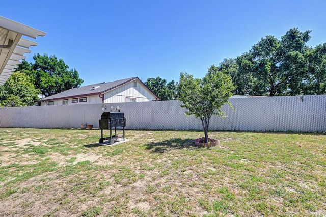 520 Harling Ct, Rio Linda, CA 95673