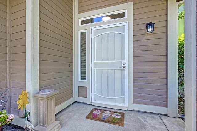 520 Harling Ct, Rio Linda, CA 95673