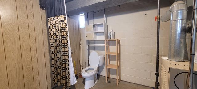 20506 Lochmoor Street, Harper Woods, MI 48225