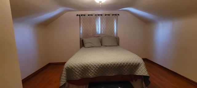 20506 Lochmoor Street, Harper Woods, MI 48225