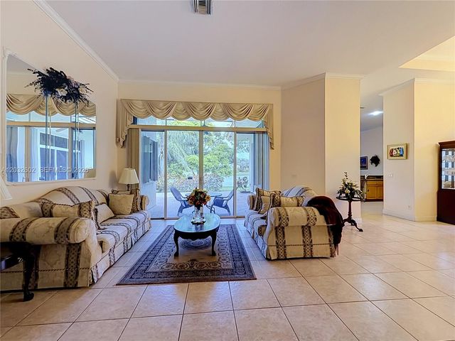 19302 SW 68th Street, Pembroke Pines, FL 33332