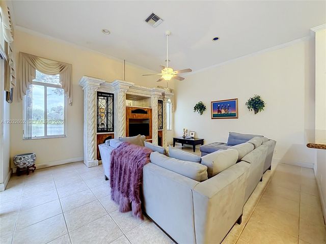 19302 SW 68th Street, Pembroke Pines, FL 33332