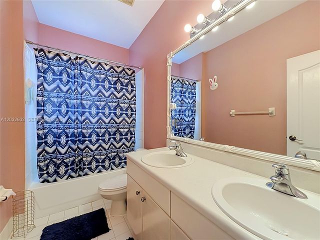 19302 SW 68th Street, Pembroke Pines, FL 33332