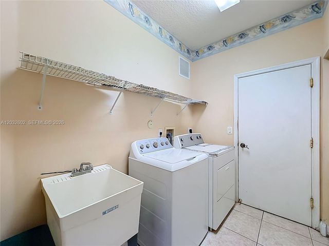 19302 SW 68th Street, Pembroke Pines, FL 33332
