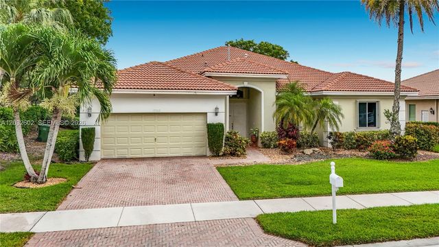 19302 SW 68th Street, Pembroke Pines, FL 33332