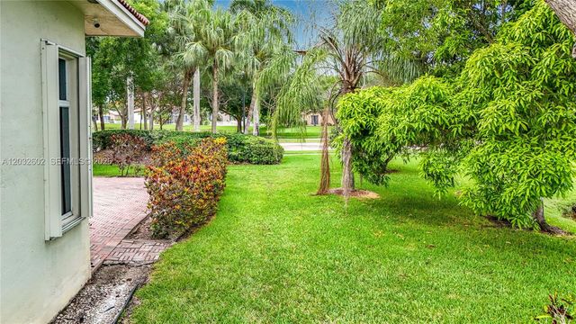 19302 SW 68th Street, Pembroke Pines, FL 33332
